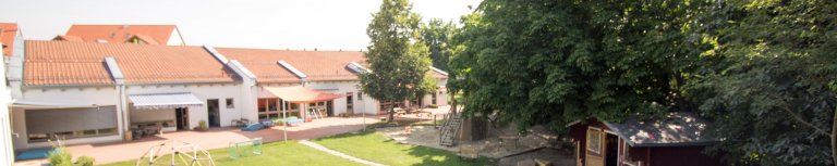 Bildrotation Kinderhaus am Bründl - Garten Außenansicht